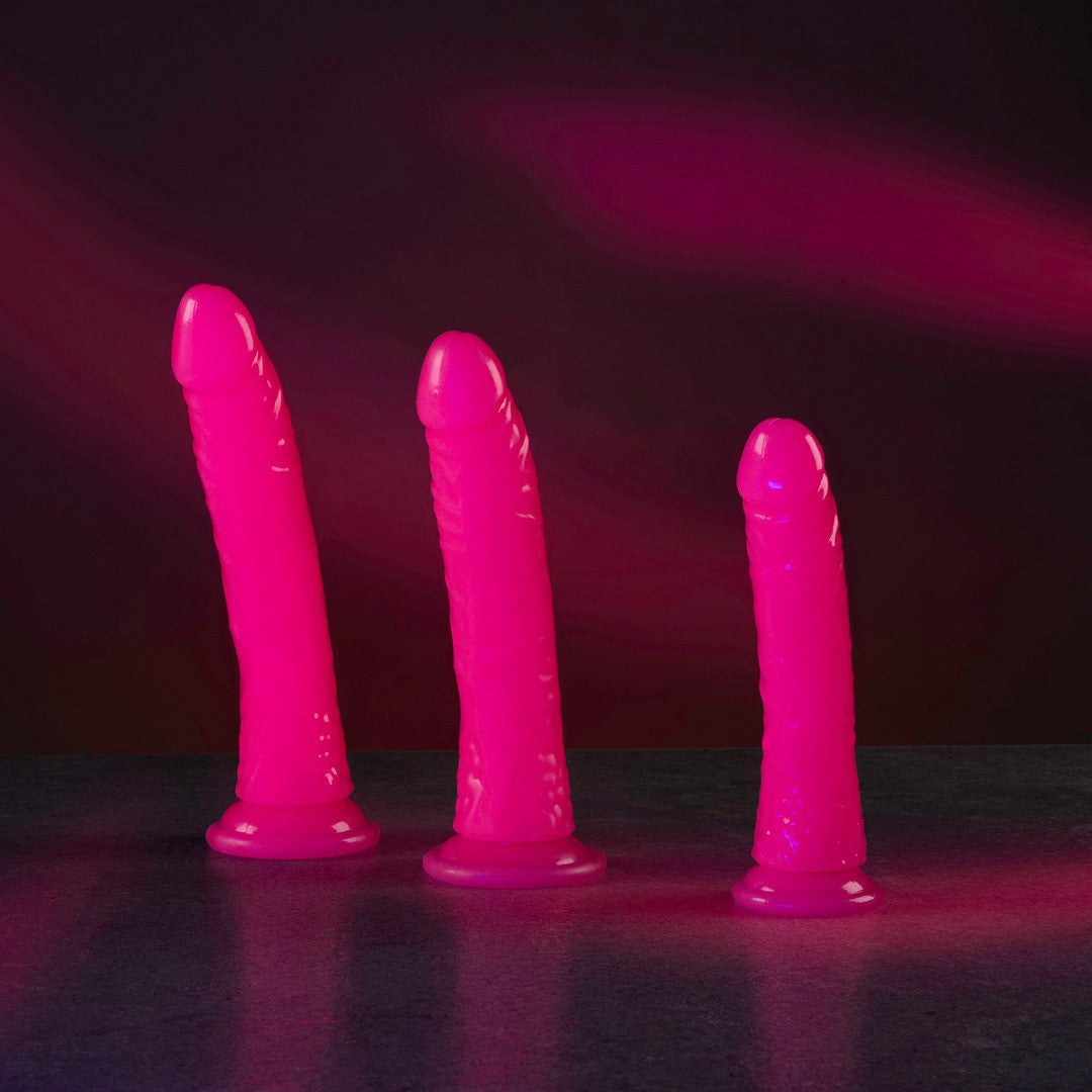 DILDO SLIM REALISTIC GLOW IN THE DARK 8'' / 20 CM ROSA REALROCK