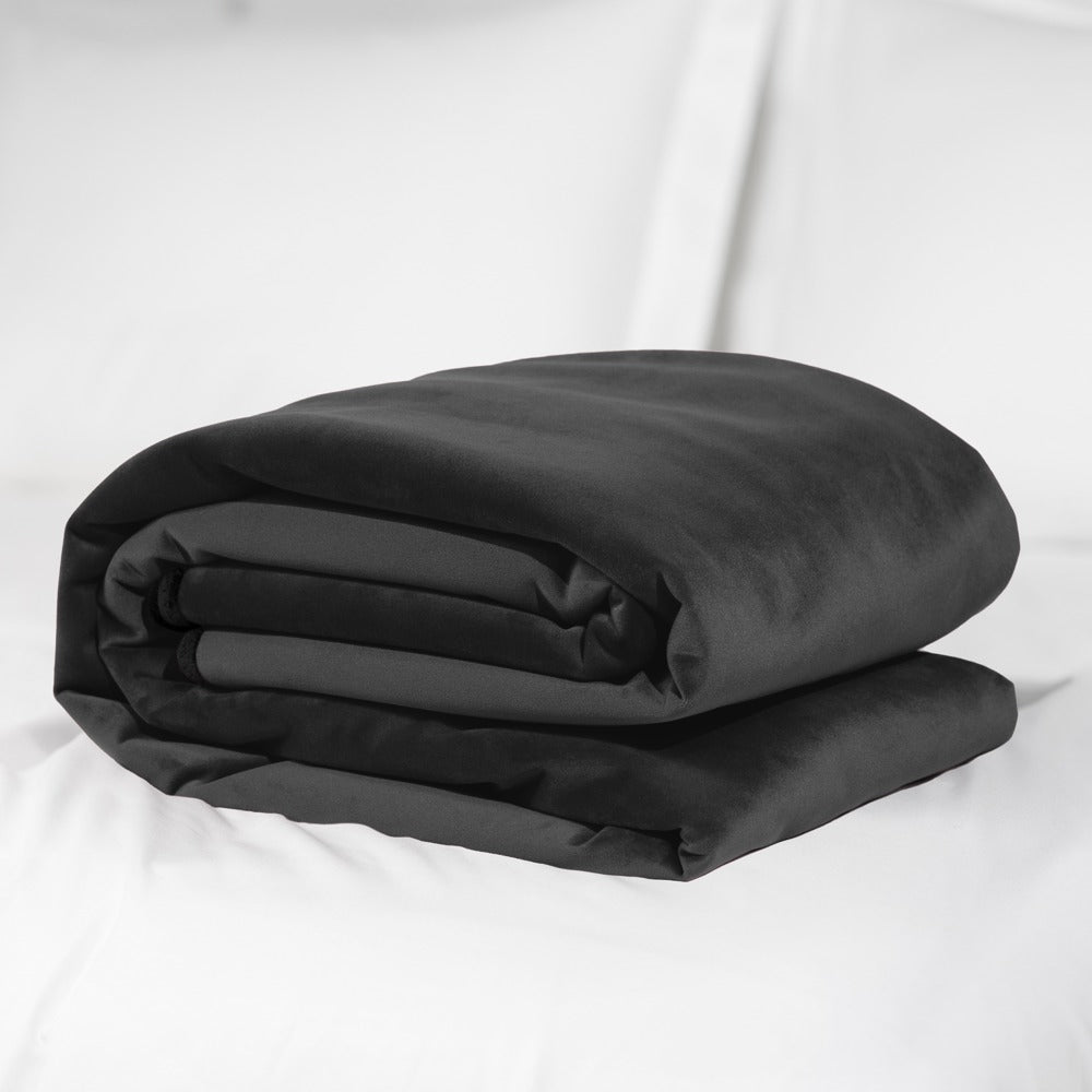 Fascinator Throw Black - Manta Protectora de Microfibra Liberator