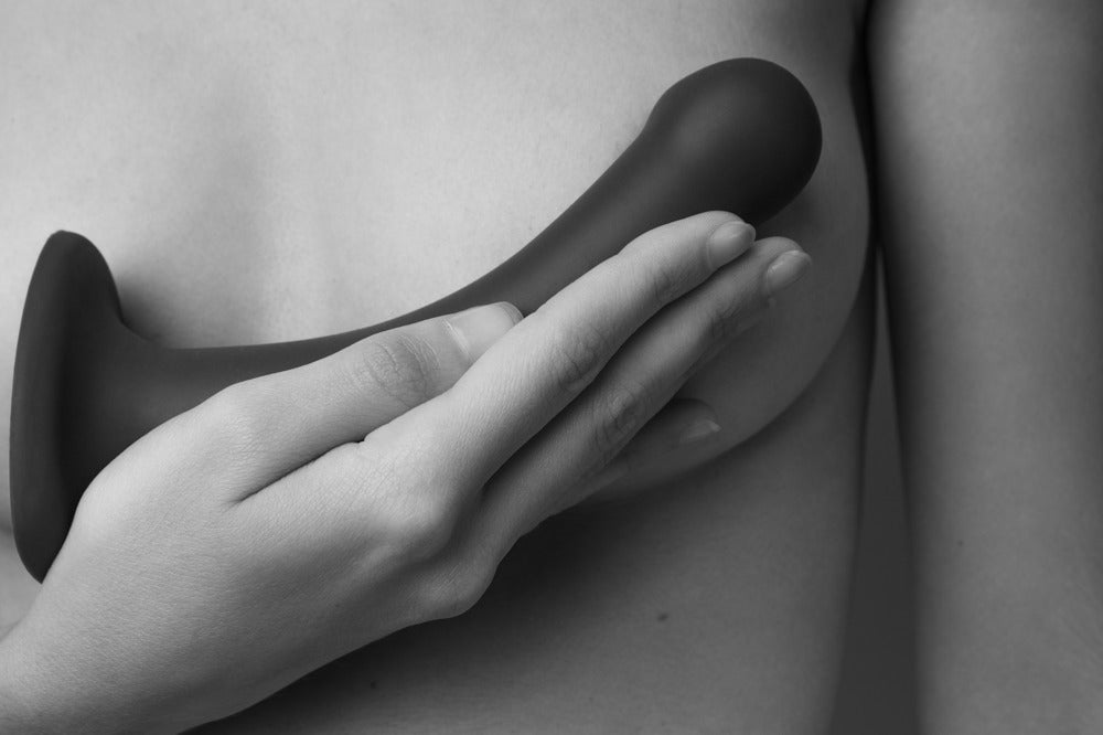 Semi-Real Dildo M Black - Consolador Realista de Doble Densidad