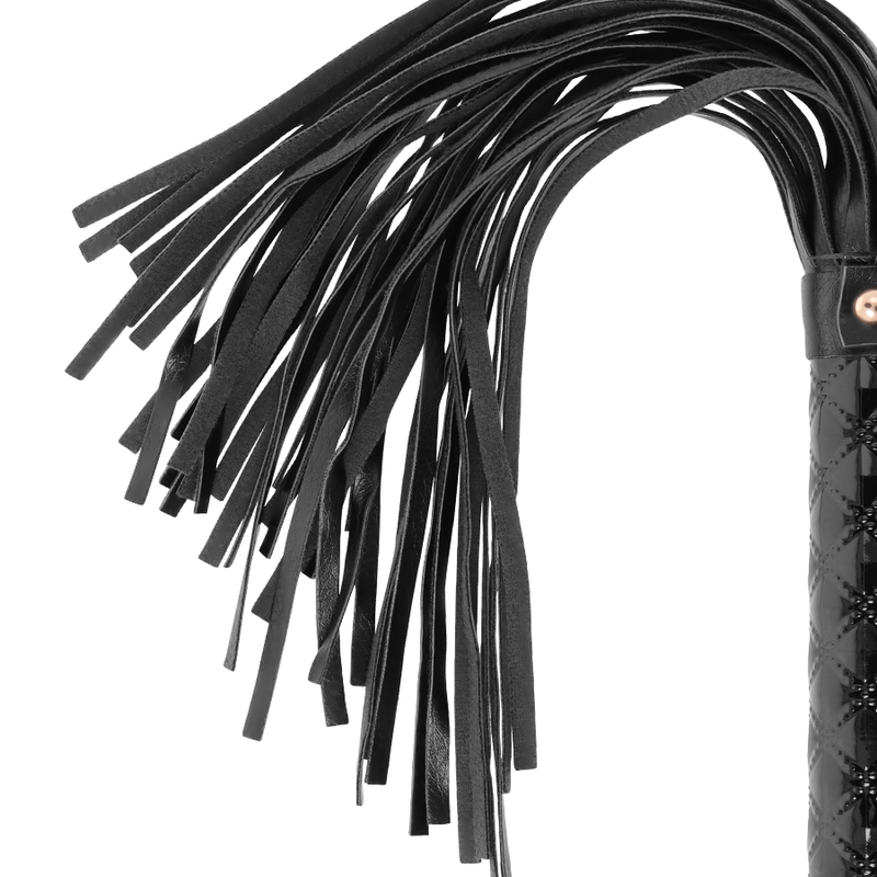 BEGME Black Edition Vegan Leather Flogger - Látigo BDSM de Cuero Vegano