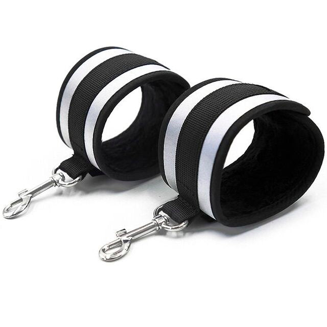 Ohmama Fetish Grey Wrist Cuffs - Esposas de Muñeca