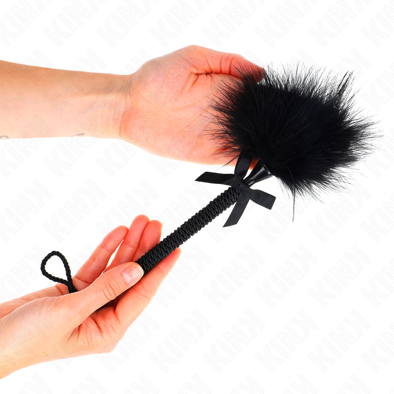 Varita de Cuerda Nylon KINK con Plumas Cosquillosas y Lazo - 25 cm