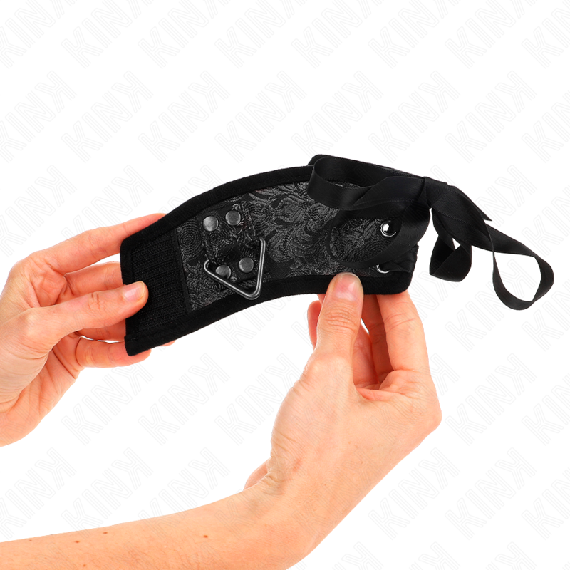 Kink Scandal Wrist Restraints - Esposas de Encaje Negro 24.5 cm