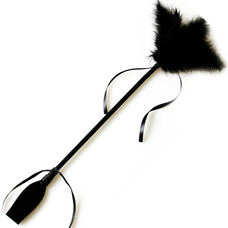Secretplay Black Whip & Feather - Set de Plumero y Fusta para Pareja