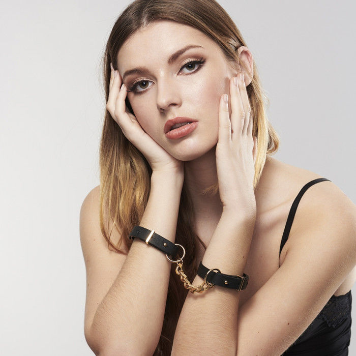 Bijoux Indiscrets Maze Handcuffs Black Bracelets