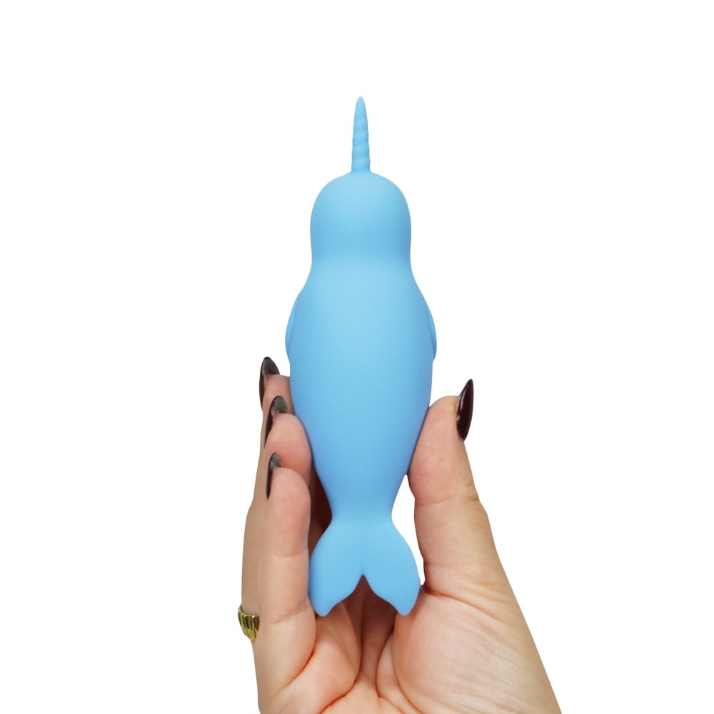 Unihorn of the Sea - Vibrador Externo Narwhal con Doble Función
