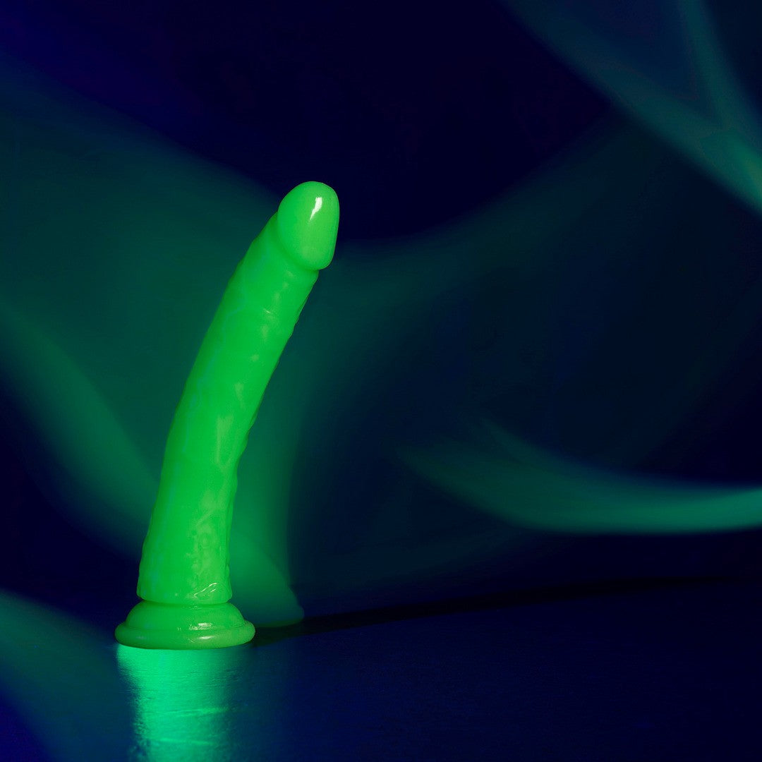 DILDO SLIM REALISTIC GLOW IN THE DARK 9'' / 22,5 CM REALROCK