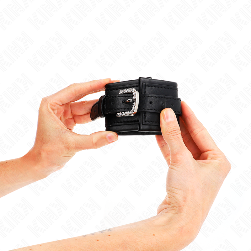 Kink Rhinestone Buckle Wrist Restraints - Esposas de Muñeca Ajustables Negro