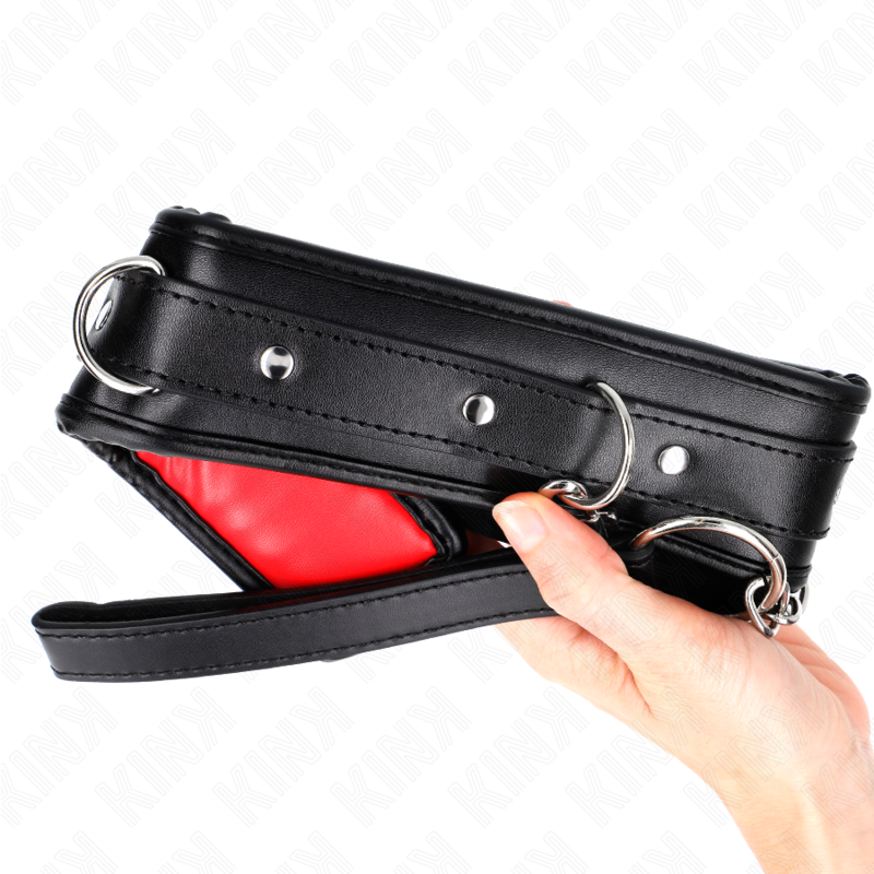 Collar BDSM Ajustable Kink Model 3 - Cuero Sintético con Esponja 37-54 cm