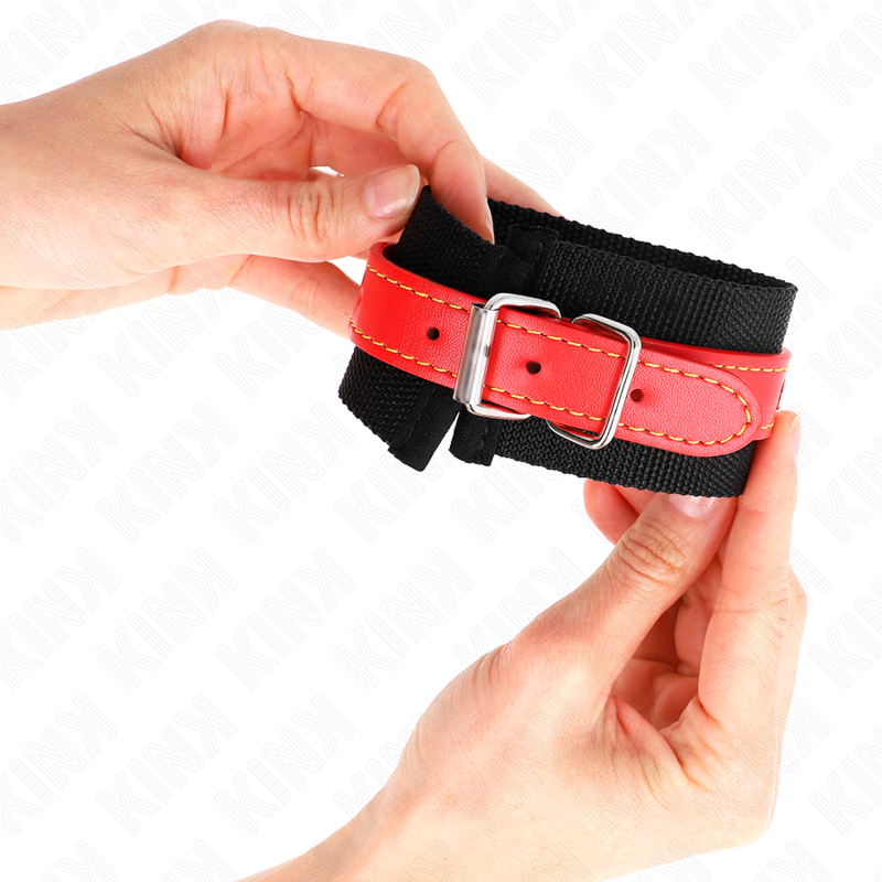 Esposas de Nylon Negro KINK con Detalles en Cuero Rojo - Ajustables 19-24 cm